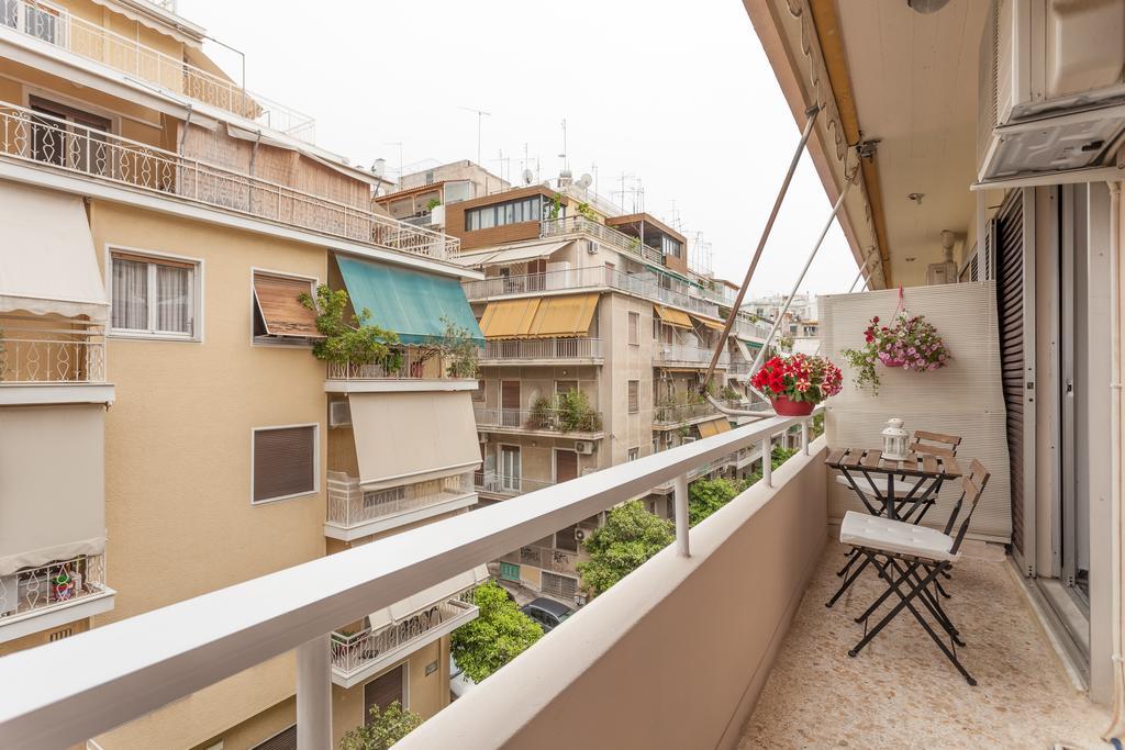 Tranquil Central Apt, Behind Athens Caravel Area Екстер'єр фото