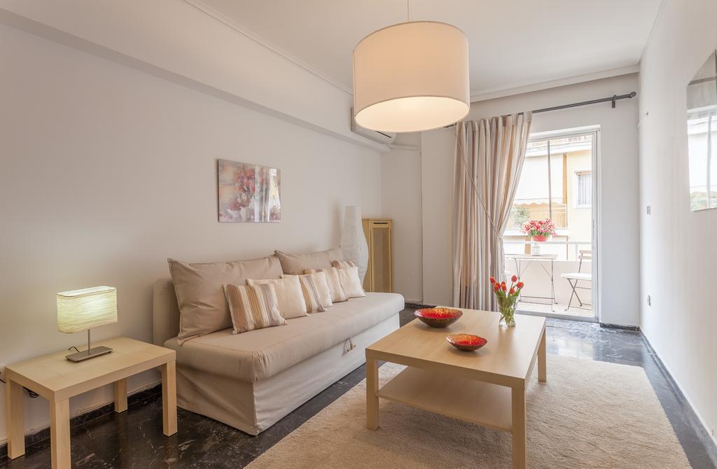Tranquil Central Apt, Behind Athens Caravel Area Екстер'єр фото