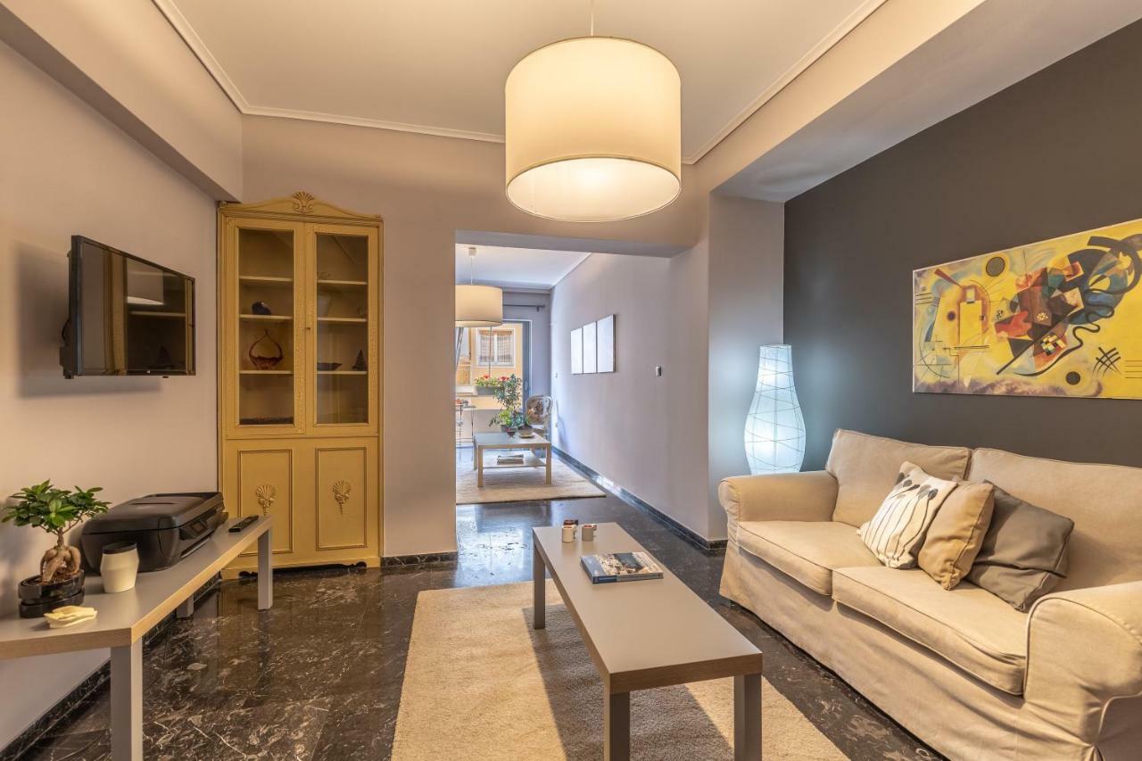 Tranquil Central Apt, Behind Athens Caravel Area Екстер'єр фото